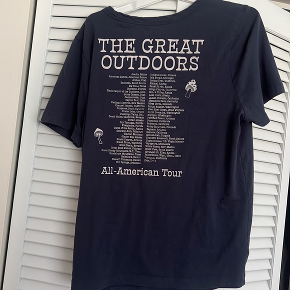 Universal Thread T-Shirt Bundle - Picture 3 of 5